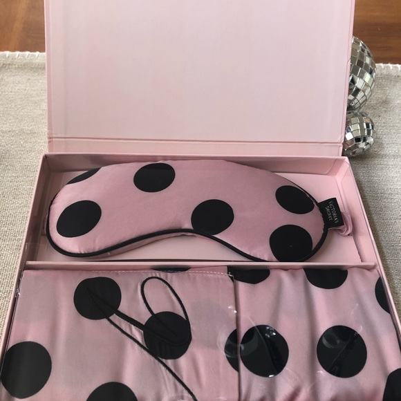 Victoria secret pillow cases Clearance